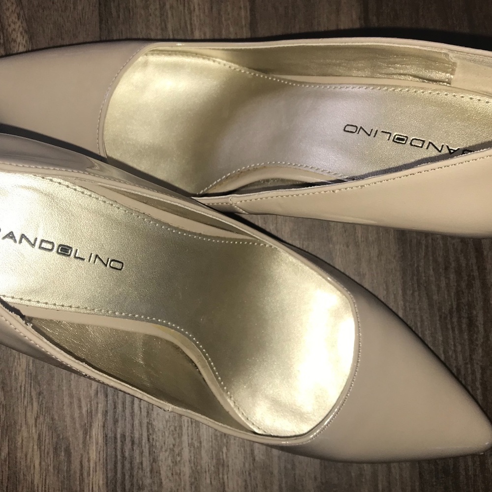 Clothes/Shoes